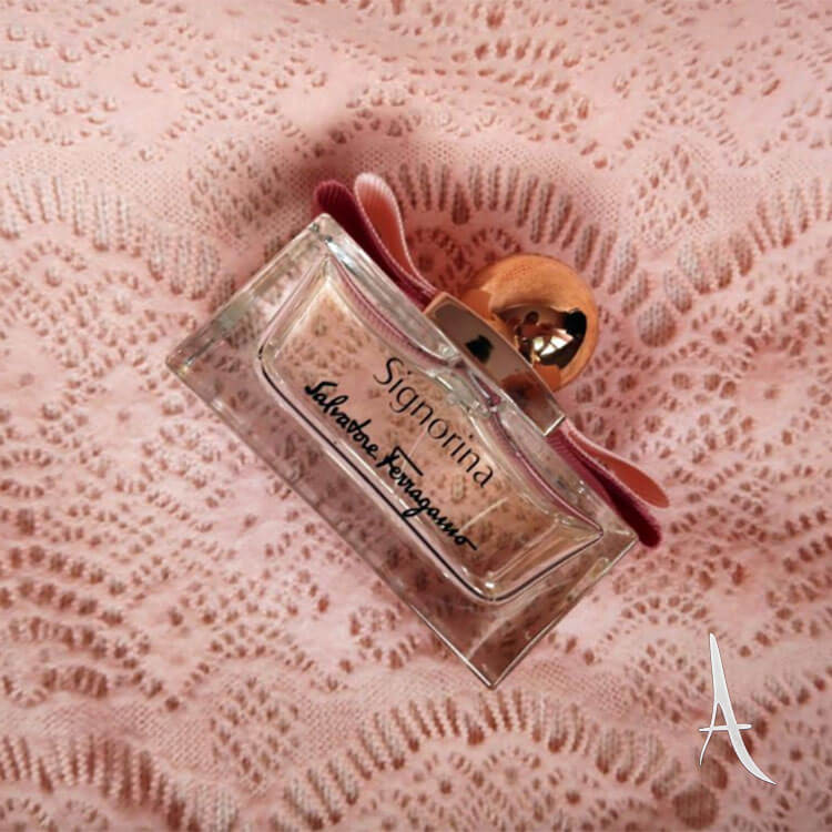 عطر  سینیورینا سالواتوره فراگامو زنانه-3